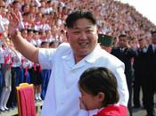 Jong Attends Photo-op Concert