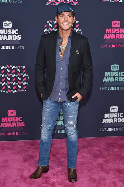 The Best Dressed Men from the 2016 CMT Awards