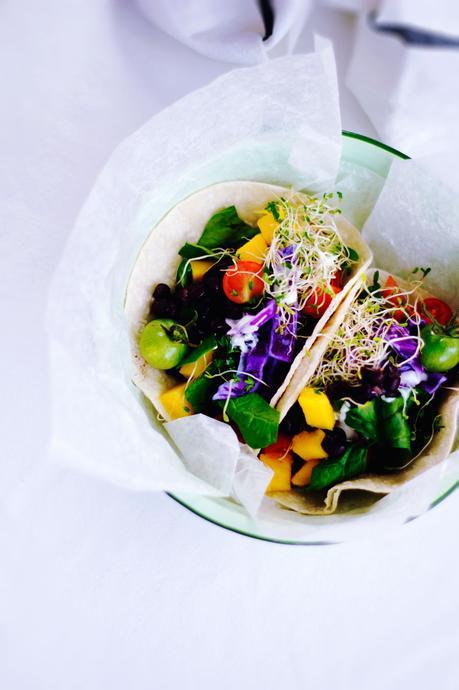 Cabbage, Mango, Spinach Vegetarian Tacos for an Easy Weekend Meal ///