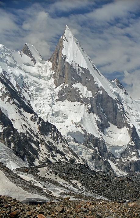 Karakoram 2016: First Casualty of the Season, Unprecedented Numbers on K2