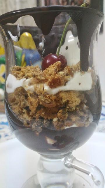 Cookies and Chocolate layered Parfait