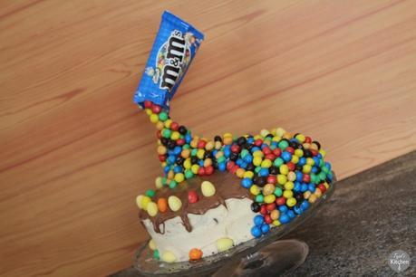 Anti-Gravity M&Ms Peanut Butter Chocolate Cake Anti-Gravity M&Ms Peanut Butter Chocolate Cake