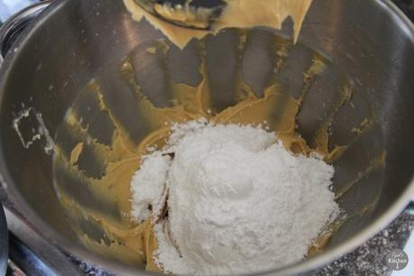 Anti-Gravity M&Ms Peanut Butter Chocolate Cake Anti-Gravity M&Ms Peanut Butter Chocolate Cake