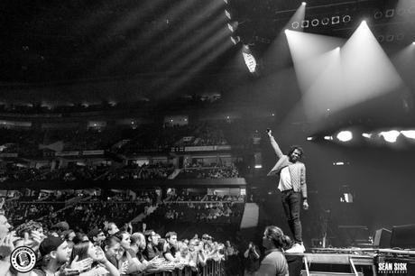 Mumford and Sons Steal The Hearts and Minds of A Captive Ottawa Crowd