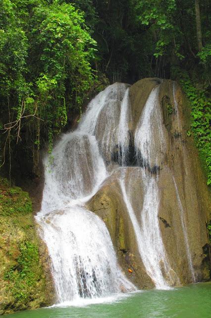 Bohol Chronicles: Discovering Twin Falls