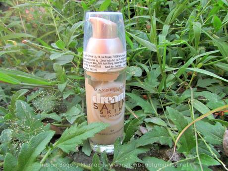 Maybelline New York Dream Satin Skin Foundation review, Maybelline Foundation for dry skin, Satin Finish Foundations, Dream Satin Skin, Indian Beauty Blogger, Review, Indian Makeup Blogger