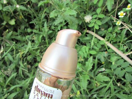 Maybelline New York Dream Satin Skin Foundation review, Maybelline Foundation for dry skin, Satin Finish Foundations, Dream Satin Skin, Indian Beauty Blogger, Review, Indian Makeup Blogger