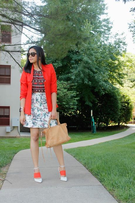 HOW TO WEAR AN A-LINE MINI SKIRT