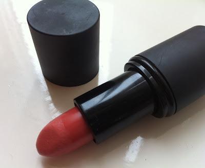 Sleek True Colour Lipstick: Barely There