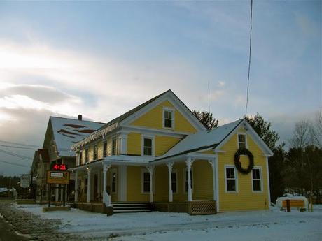 Yellow-House-in-Stratton-Vermont