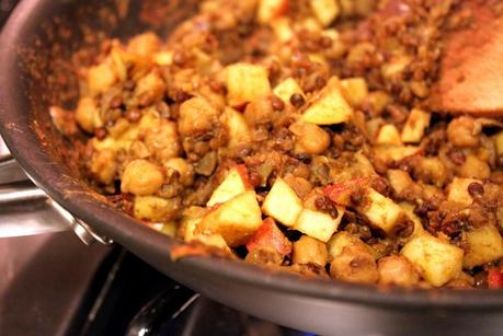 Chickpea and Lentil Saute with Apples and Curry