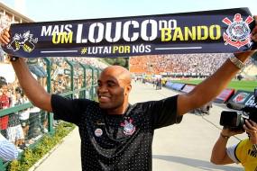 Corinthians fan Anderson Silva (Corinthians.com.br)