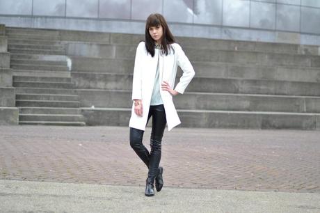 Outfit | White coat