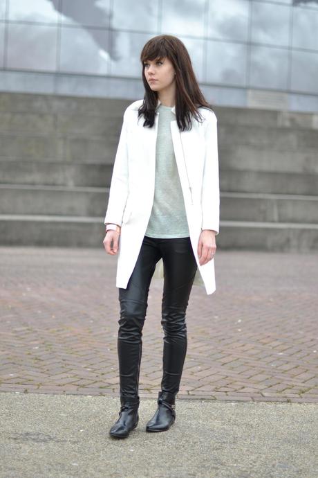 Outfit | White coat