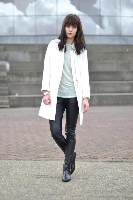 Outfit | White coat