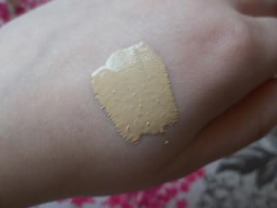 Bourjois Flower perfection primer/foundation