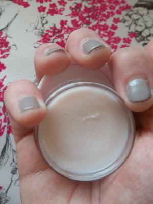 Bourjois Flower perfection primer/foundation