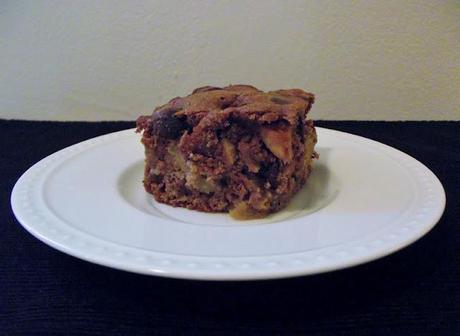 Healthy Apple Cinnamon Chocolate Chip Cake