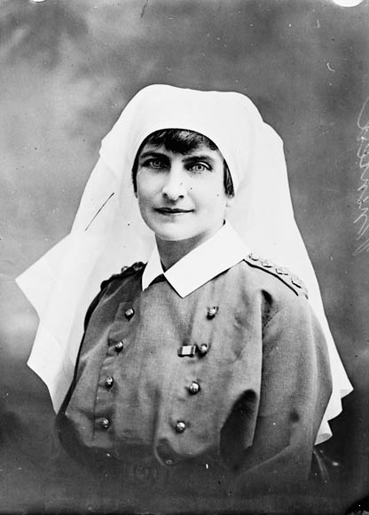 Portraits of Nurses at War