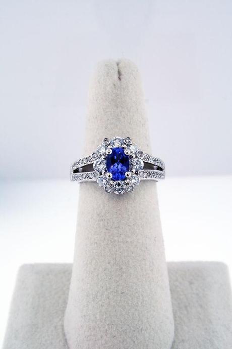 Tanzanite, diamond, rign, tanzanite ring, tanzanite diamond ring, tanzanite engagement ring, colored engagement ring, purple gems, raymond lee jewelers, boca raton