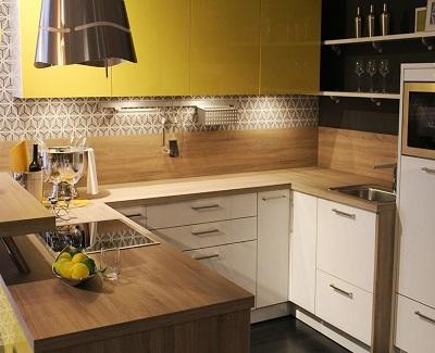 5 Easy Ways to Make Your Small Kitchen Feel Bigger2