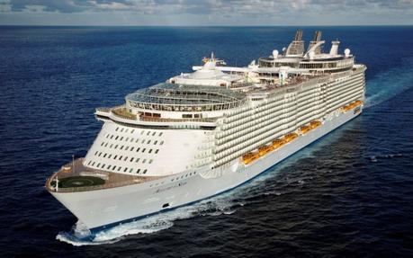 MS Allure of the Seas – Owned and operated by the shipping company Royal Caribbean International.