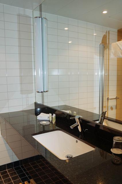 Courtyard by Marriott Stockholm Kungsholmen: A Refreshing Stay