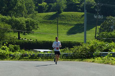 Mike Sohaskey approaching mile 20 aid station at Hatfield McCoy Marathon