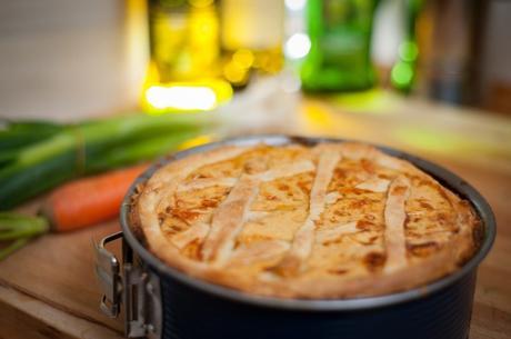 England Tipped to Win World Pie Eating Championships