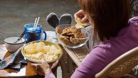 Food Industry Involved in Trashing “Eat Fewer Carbs” Report