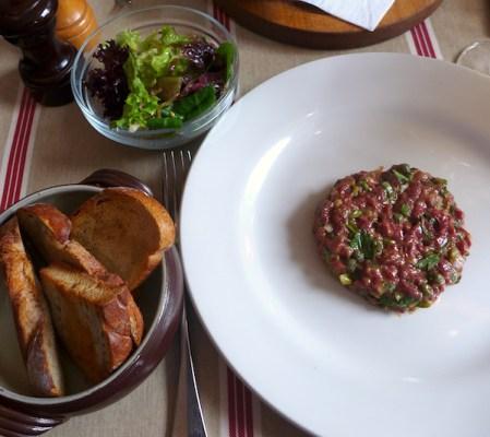 lescargot bleu edinburgh steak tartare 2