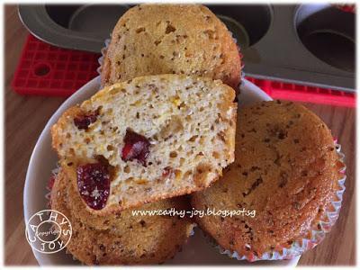 Cranberry Chia Seed Muffins