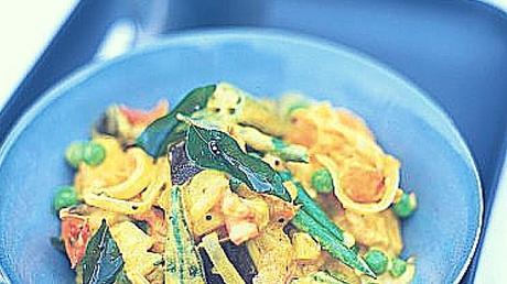 Paleo Indian Vegetarian Recipe - Courgette, Peas and Coriander