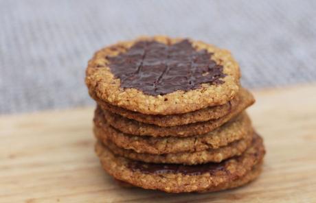  photo Homemade Hobnobs 2_zpst03rvxsv.jpg