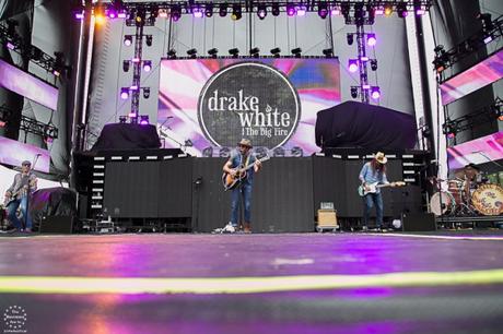 CMT Music Fest 2016: Drake White & The Big Fire on the Main Stage!