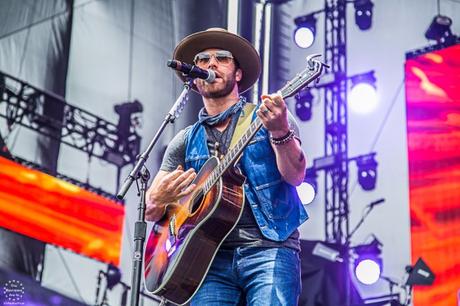 CMT Music Fest 2016: Drake White & The Big Fire on the Main Stage!