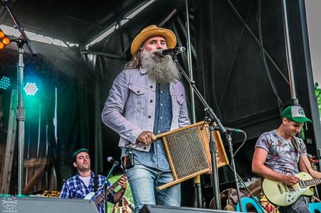 CMT Music Fest 2016: Leah Daniels and The Washboard Union on the Maple Leaf Stage!