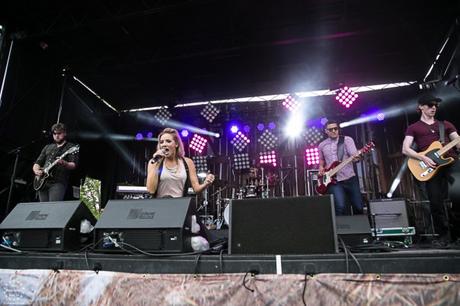 CMT Music Fest 2016: Leah Daniels and The Washboard Union on the Maple Leaf Stage!