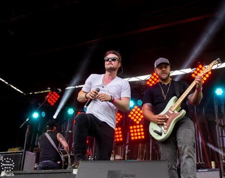 CMT Music Fest 2016: Cold Creek County and Them Dang Rattlers on the Maple Leaf Stage!