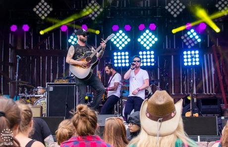 CMT Music Fest 2016: Cold Creek County and Them Dang Rattlers on the Maple Leaf Stage!