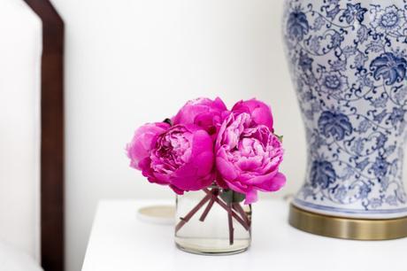 Amy Havins shares photos of her master bedroom and her matouk linens.