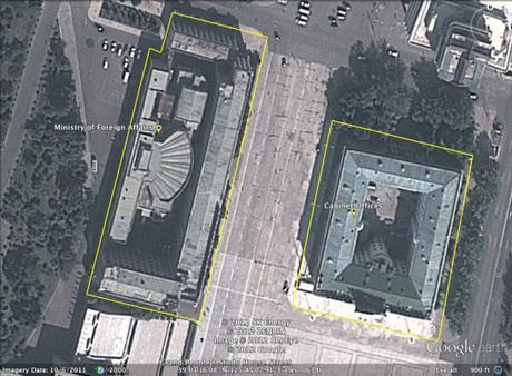 DPRK Foreign Ministry building and DPRK Cabinet building in Kim Il Sung Square in central Pyongyang (Photo: Google image).
