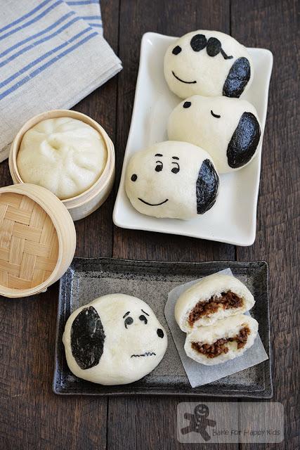 snoopy steamed chicken buns