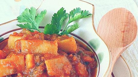 Paleo Indian Vegetarian Recipe - Sweet Potato And Tomato Curry