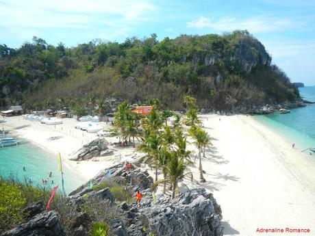 Island Hopping in Islas de Gigantes: Visiting the Sandy Shores of a Summer Paradise