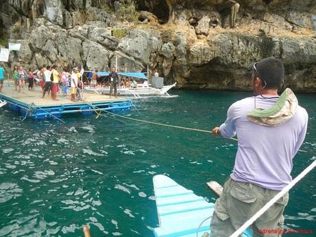 Island Hopping in Islas de Gigantes: Visiting the Sandy Shores of a Summer Paradise