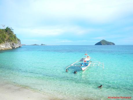 Island Hopping in Islas de Gigantes: Visiting the Sandy Shores of a Summer Paradise