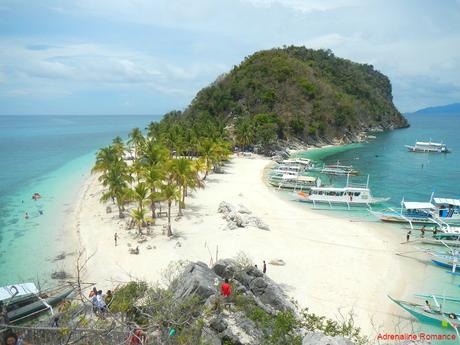 Island Hopping in Islas de Gigantes: Visiting the Sandy Shores of a Summer Paradise