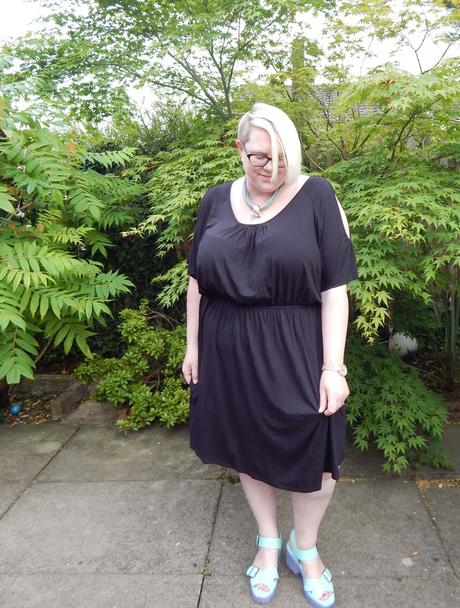 New Look Cold Shoulder Dress OOTD