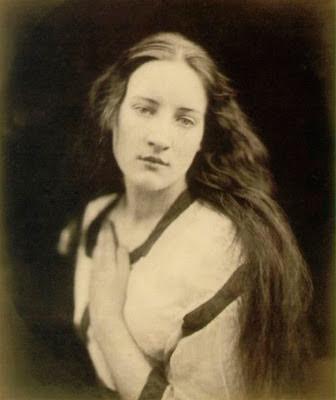 Book Review: Julia Margaret Cameron by Herself, Virginia Woolf and Roger Fry